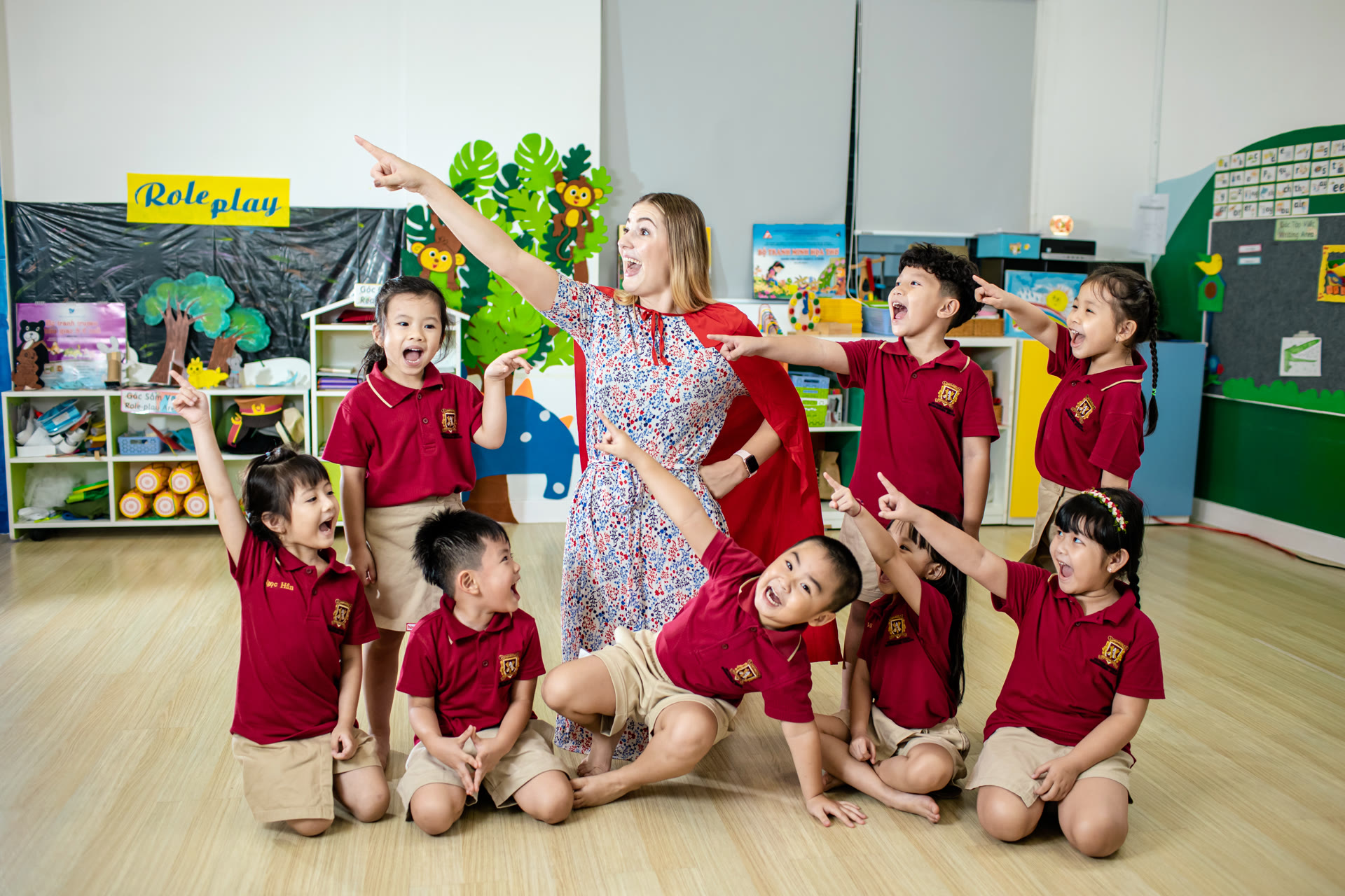 Học sinh THPT VAS trong phòng thí nghiệm